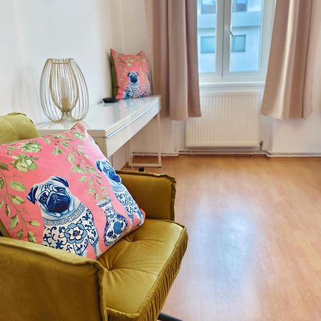 The Rose Apartment - Near Schoenbrunn Palace Bécs Kültér fotó